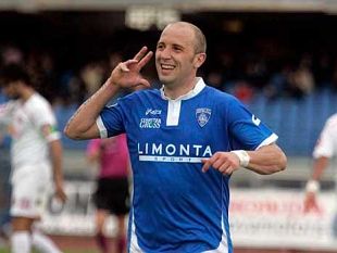 b007152013-serie-b-l-empoli-travolge-il-gambassi-10-a-0