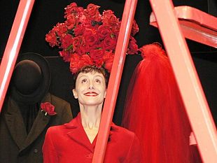 b103101455-l-individuo-comico-stage-sul-clown-teatrale