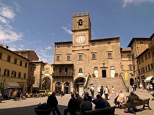 sabatini-gin-apre-villa-ugo-per-un-gin-tour-daltri-tempi