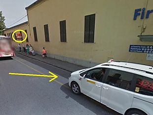 ataf-firenze-larte-di-arrangiarsi-alla-fermata