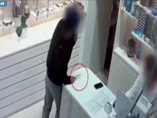 cinque-rapine-a-firenze-in-pochi-giorni-arrestato-34enne
