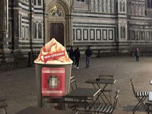 multati-per-la-maxi-coppa-gelato-in-piazza-duomo