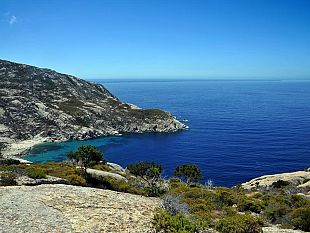 visitare-lisola-di-montecristo-in-autunno