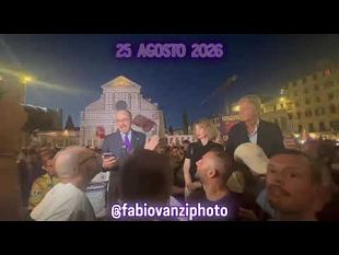 100-anni-di-passione-il-cuore-di-firenze-si-tinge-di-viola