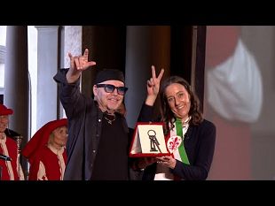 chiavi-della-citta-di-firenze-a-vasco-rossi-la-cerimonia