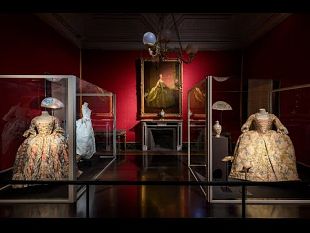 museo-della-moda-e-del-costume-riaprono-le-sale