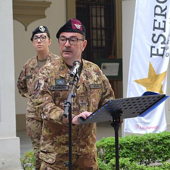/images/0/4/04-4--165-ei-un-momento-dell-intervento-del-generale-vicari.jpg