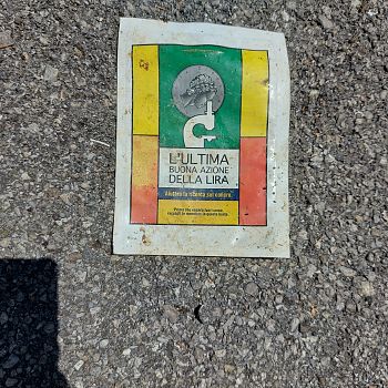 /images/0/5/05-sacchetto-raccolta-lire-fronte.jpeg