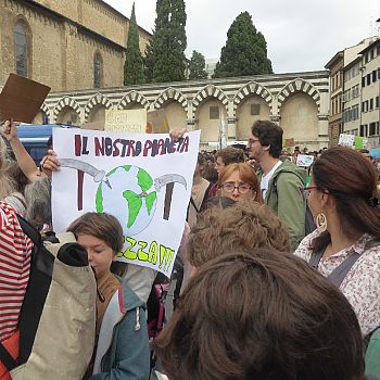 /images/0/8/08-fridays-for-future--firenze--27-settembre-2019--28-.jpg