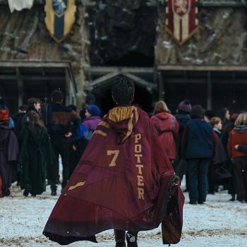 /images/0/8/08-hbo-max-harry-potter-hp-s1-121025-am-0414-v4-4x5.jpg