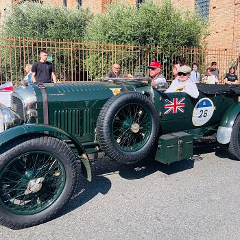 /images/1/0/10-piazza-carceri-mille-miglia-bis.jpeg