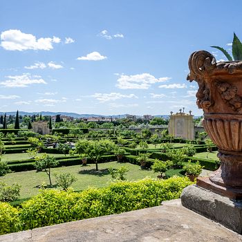 /images/1/1/11-il-giardino-di-villa-la-quiete-2.jpg