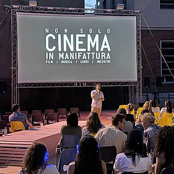 /images/1/4/14-cinema2.jpg