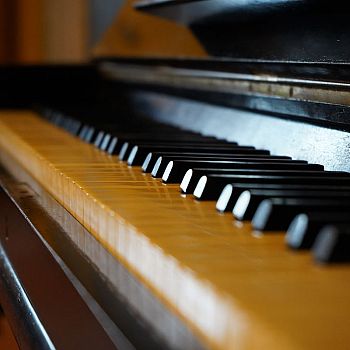 /images/1/6/16-pianoforte-di-puccini-al-museo-di-celle.jpg