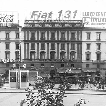 /images/1/8/18-archivio-silvaneon-insegne-neon-piazza-della-repubblica-firenze.jpg