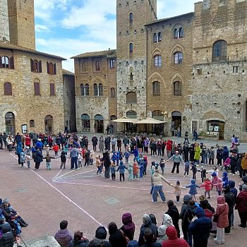 /images/1/8/18-giornata-consapevolezza-su-autismo-san-gimignano-2026-5.jpg