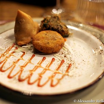 /images/1/8/18-libro-haveli--5-.jpg
