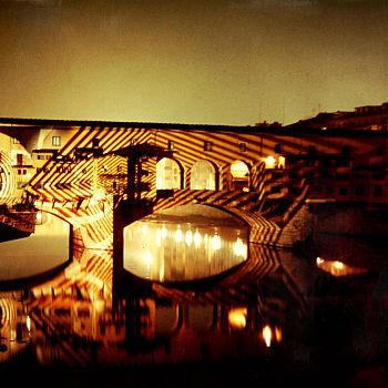 /images/2/1/21-rivoluzione-9999-ponte-vecchio-3.jpg