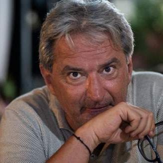 /images/2/2/22-aldo-grandi.jpg