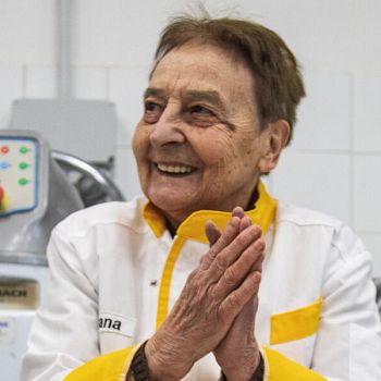 /images/2/2/22-nonna-silvi.jpg