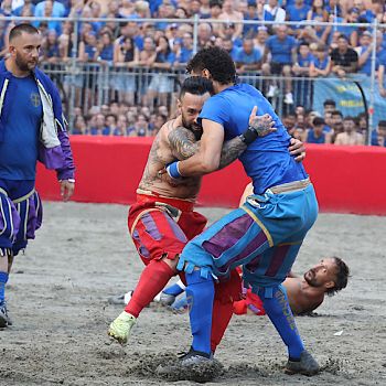 /images/2/3/23-img-5021.jpeg