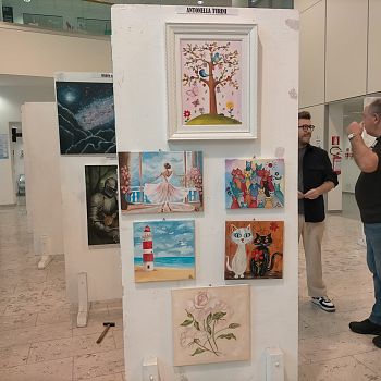 /images/2/4/24-foto-mostra-2.jfif