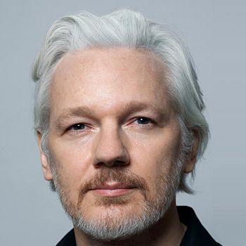 /images/2/4/24-julian-assange.jpg