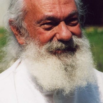 /images/2/4/24-tiziano-terzani-vert-foto-wikipedia-2002.jpg