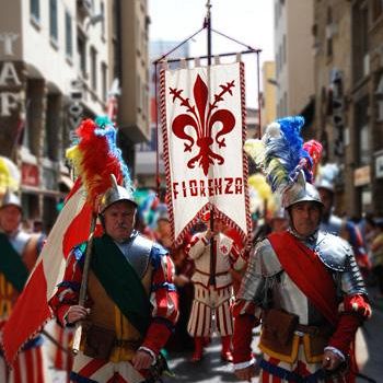 /images/2/5/25fiorenza-gonfalone-corteo-storico.jpg
