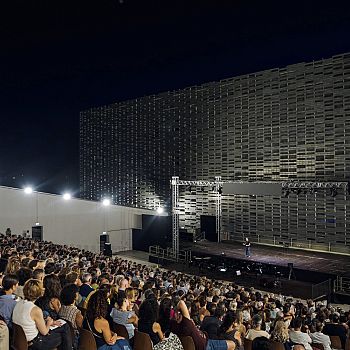/images/2/9/29-liberamente-2025---stefano-massini-alla-cavea-del-maggio--ph--michele-monasta--2-.jpg