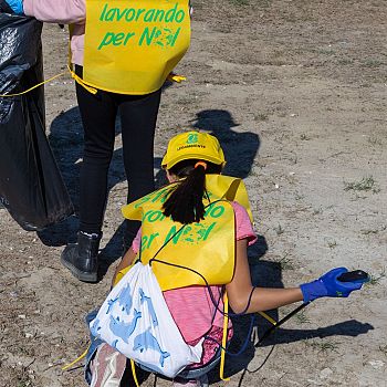 /images/2/9/29-puliamo-il-mondo-scuole-2026-vert.jpeg