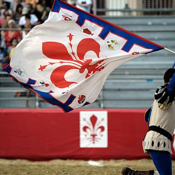 /images/3/5/35giglio-calcio-storico.jpg