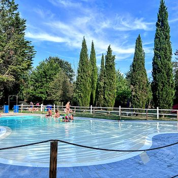 /images/3/6/36-piscina-montespertoli-ilmolino.jpg