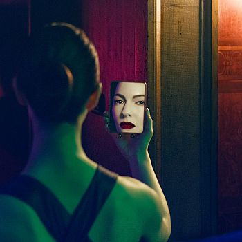/images/3/7/37-chrysta-bell-credit-carlo-william-rossi-pic-ok.jpg