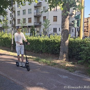 /images/4/0/40-monopattini--bici-elettriche--12-.jpg