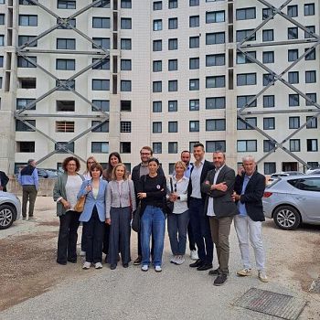 /images/4/1/41-visita-assessora-monni-ospedale-di-empoli-visita-al-cantiere-hp.jpg