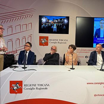 /images/4/3/43-conferenza-stampa-24-7-25.jpeg