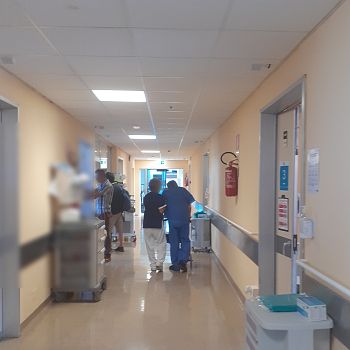 /images/4/3/43-il-reparto-dell-ospedale.jpg