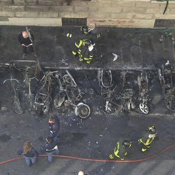 /images/4/3/43-viavenezia-incendio-motorini-1.jpg