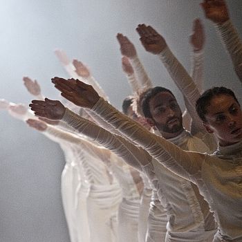 /images/4/4/44-white-romm-opus-ballet-photo-giuseppe-distefano140.jpg