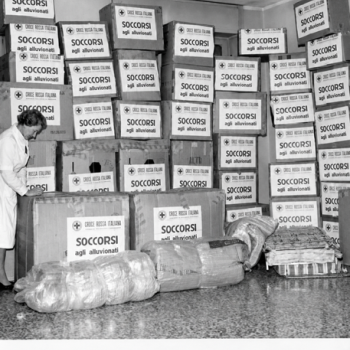 /images/4/7/47-bergamo-3-soccorsi-agli-alluvionati.png