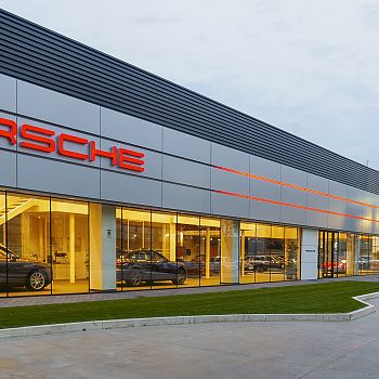 /images/4/7/47-facciata-centro-porsche-pescara.jpg
