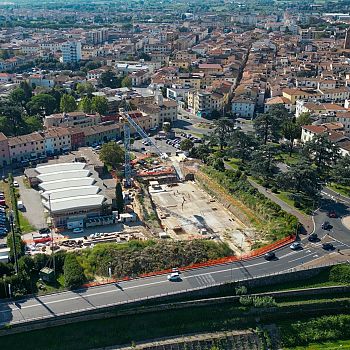 /images/4/8/48-cantiere-teatro-settembre-2026-2.jpeg