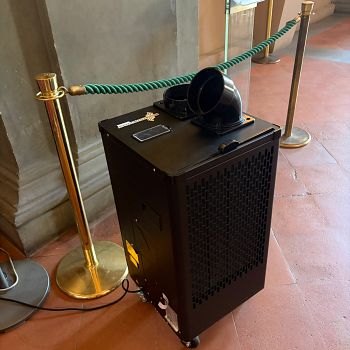 /images/4/8/48-condizionatore-salone-500.jpeg