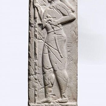 /images/5/0/50-stele-etrusca.jpg