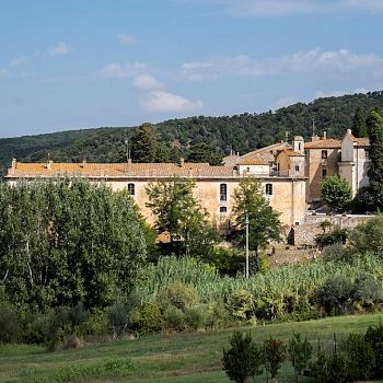 /images/5/6/56-castellodelterriccio-r.jpg