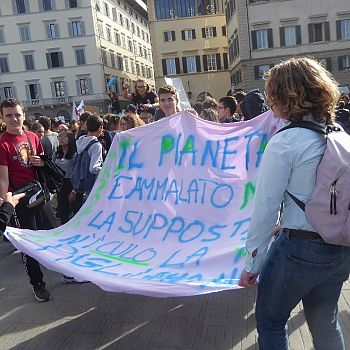 /images/5/6/56-fridays-for-future--firenze--27-settembre-2019--35-.jpg