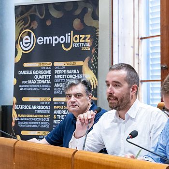 /images/5/7/57-empoli-jazz-festival-al-centro-assessore-matteo-bensi.jpeg