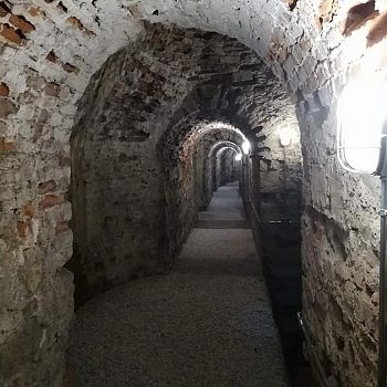 /images/5/9/59-sotterranei-fortezza.jpg