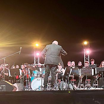/images/6/1/61-crescendo-musica-toscana-foto-di-repertorio.jpeg